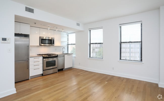 Studio - 1BR, 1BA - 350 SF