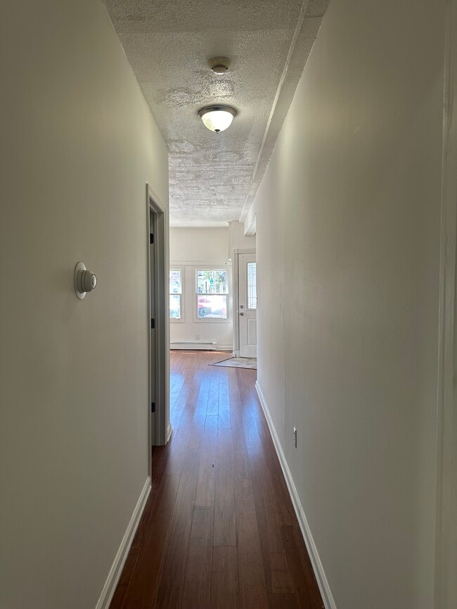 Photo - 107 N Bridge St