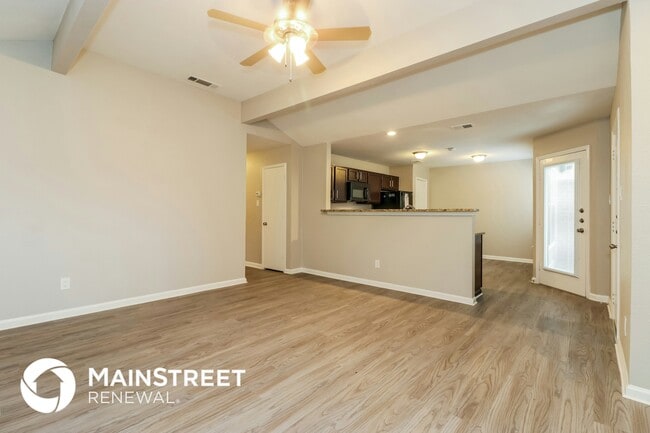 Photo - 331 Angelina Dr