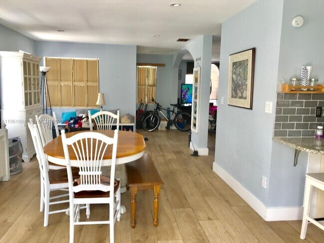 Photo - 16274 SW 139th Ct