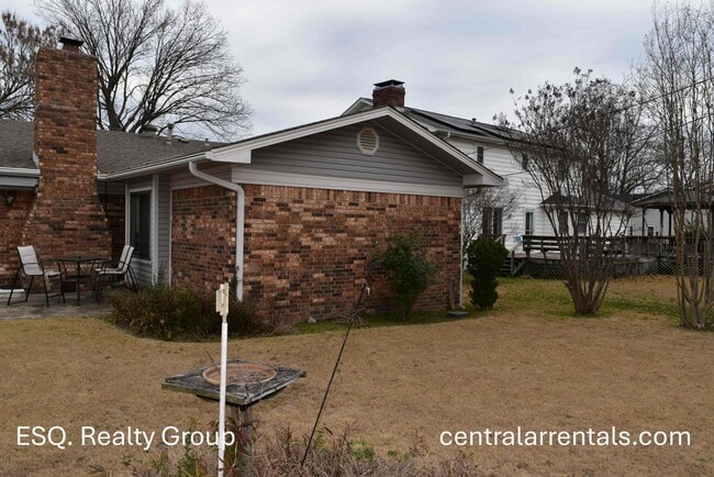 Photo - 4512 Somers Ave