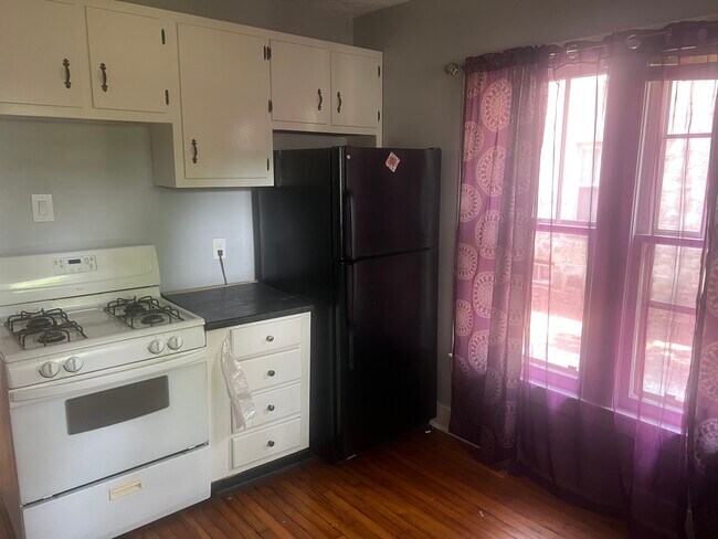 1621 Catherine Dr Unit B