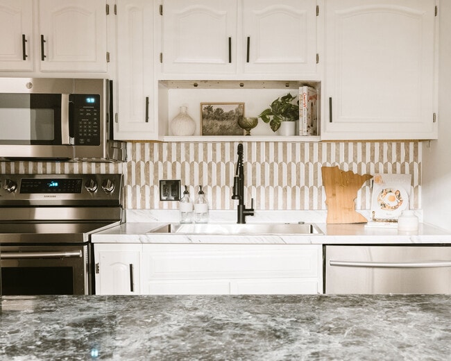 Photo - 35 Nathan Ln N Unit 109