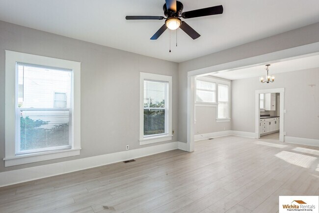 Photo - Large Bungalow  in College Hill