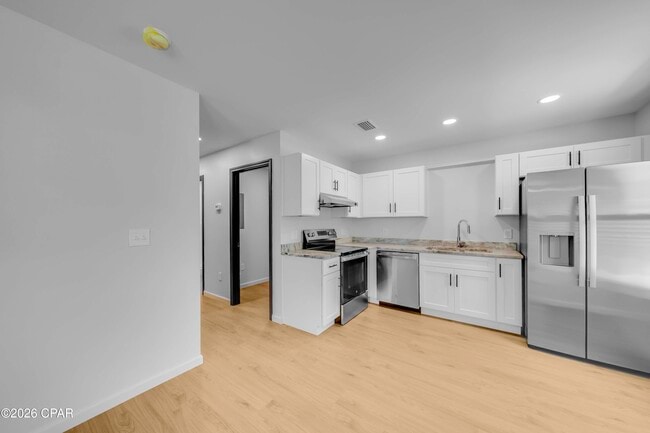Photo - 122 N East Ave