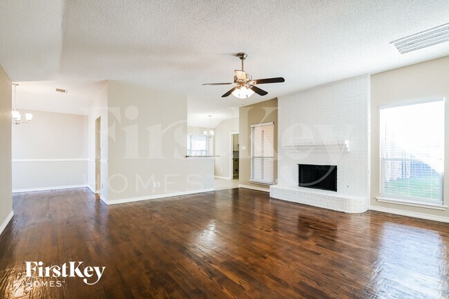 Photo - 2620 Buck Dr