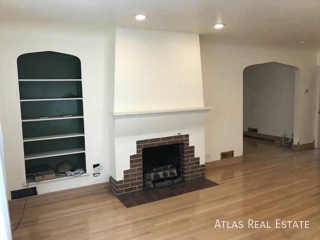 Photo - 2233 S St Paul St