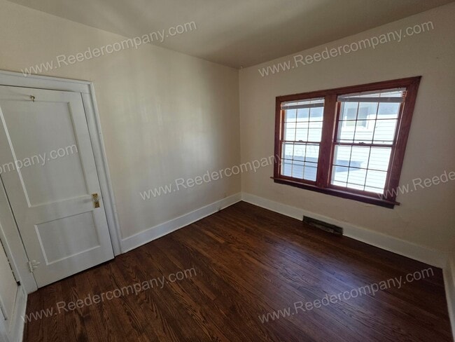 Photo - Remodeled 3 bedroom 1 bathroom house
