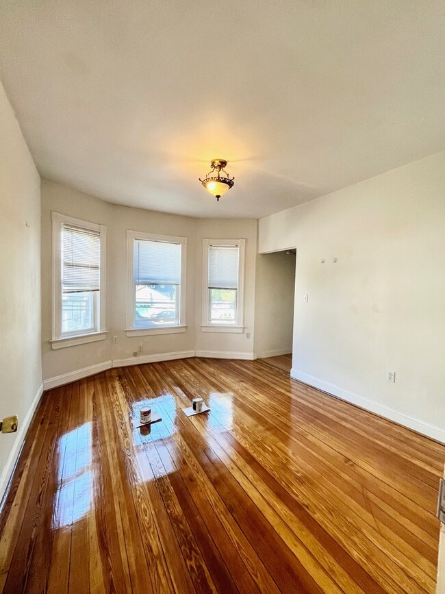 Photo - 35 Adamson St Unit 2