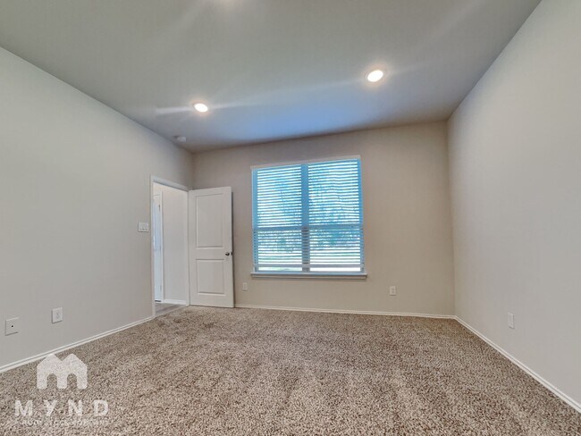 Photo - 11731 Miller Cir