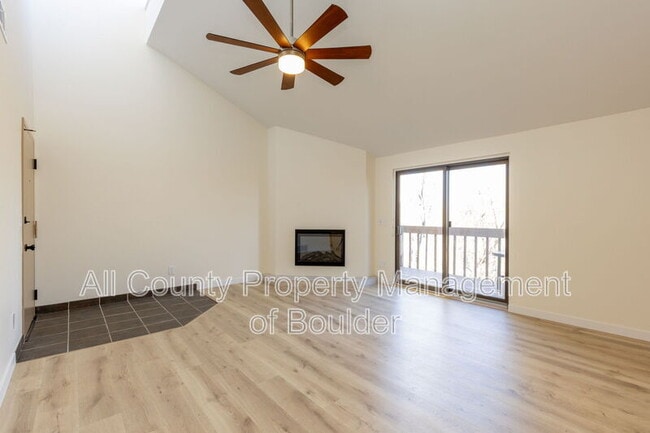 Photo - 2905 Shadow Creek Dr Unit 302