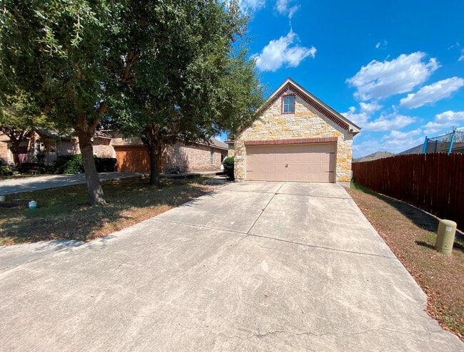 Building Photo - 128 Otono Loop