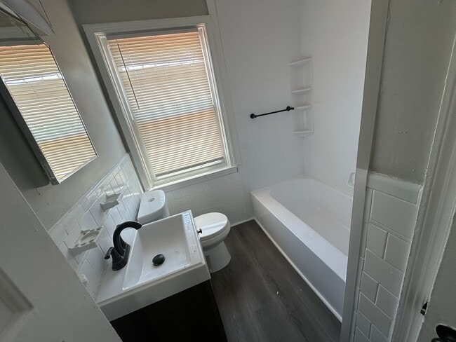 Photo - 3 BED Voucher Home West Baltimore