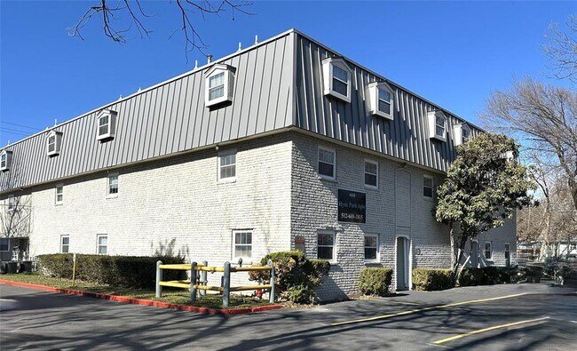 Photo - 4410 Avenue F