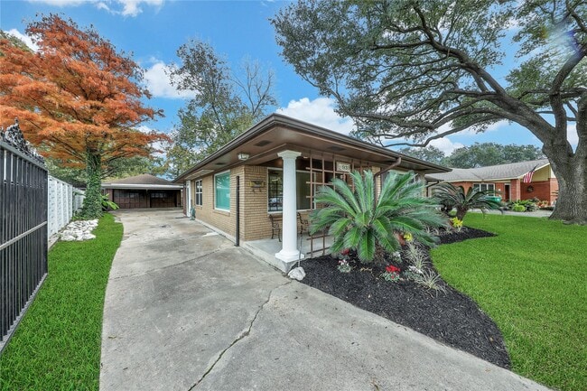 Photo - 1930 Brimberry St