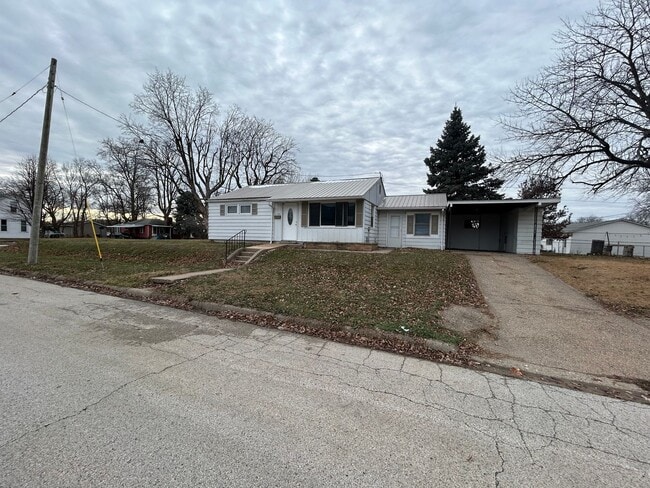 Building Photo - 1105 N 16th St