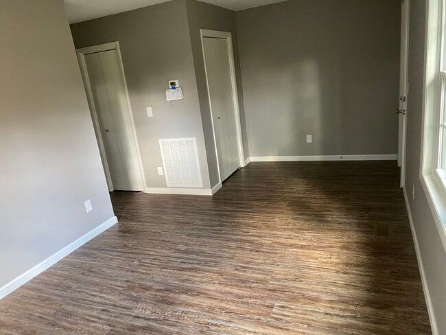 Photo - One Bedroom / One Bath Duplex Blountville, TN 37617
