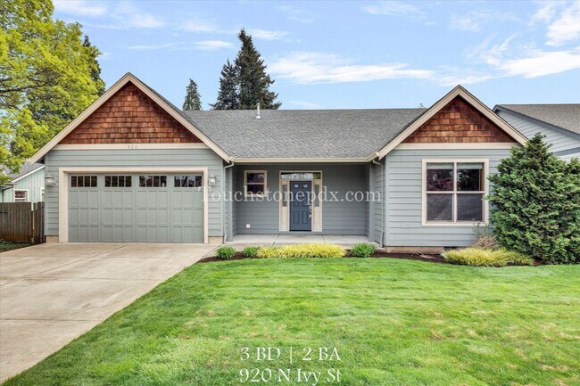 Radiant 3-bedroom Home in Downtown Canby - Radiant 3-bedroom Home in Downtown Canby