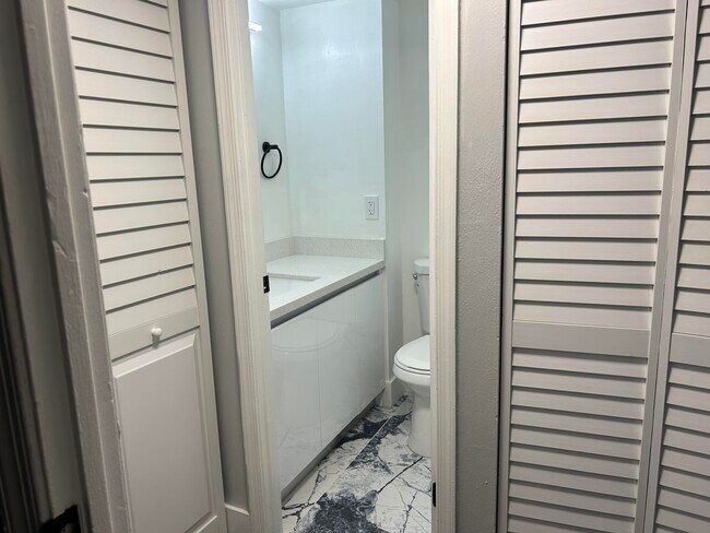 3264 NW 84th Ave Unit F630