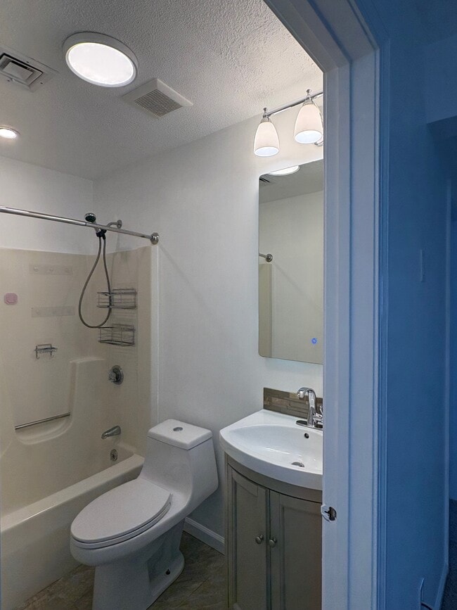 Updated Bathroom - 1240 Whitney Ave