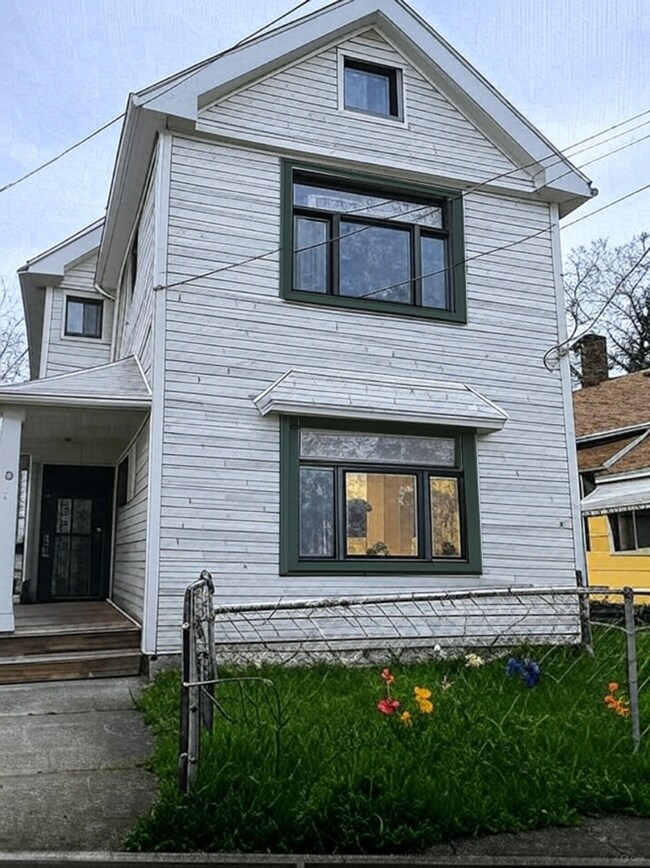 Photo - 3164 W 48th St Apartment Unit Upper