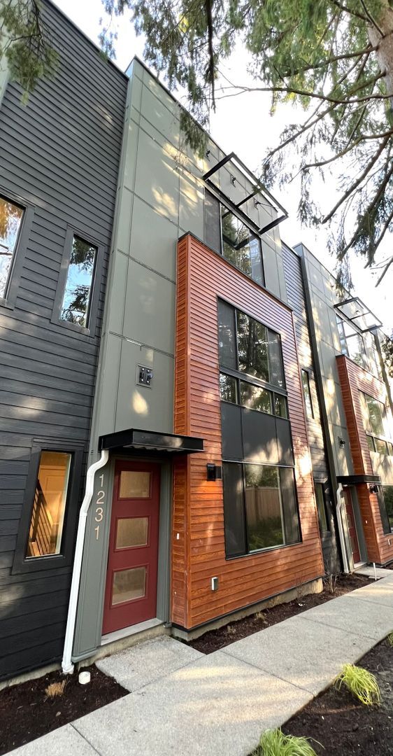 Modern 3Bed/2Bath PLUS 2 car garage Townho... Townhome Townhome Rental in Bellevue WA