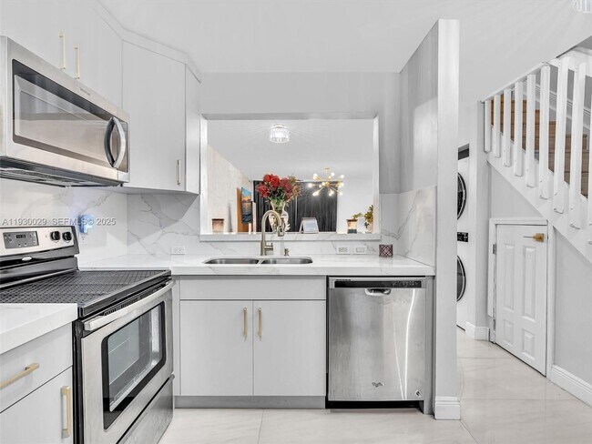 Photo - 6747 Sienna Club Dr