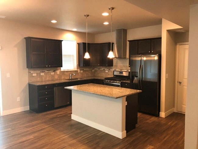 Photo - Gorgeous House in Dry Creek Neighborhood!