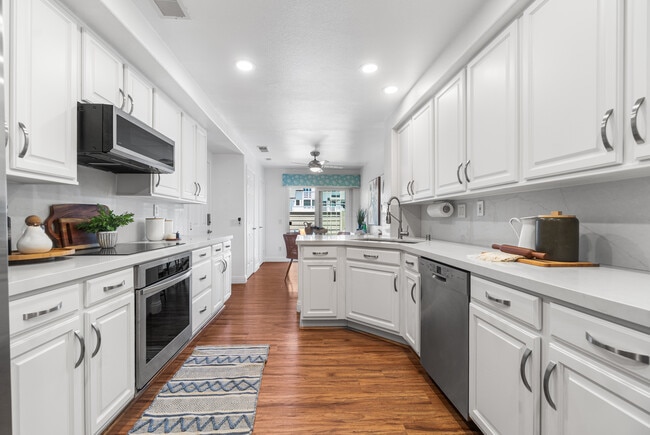 Cooks kitchen with quartz and stainless - 24545 Santa Clara Ave Unit 24545 Santa Clara Avenue