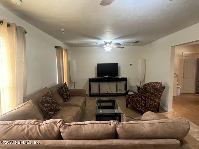 Photo - 200 Mango Dr