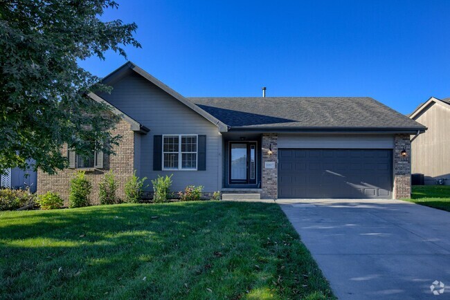 Building Photo - Must See 3 Bedroom Close to Village Pointe!! Rental
