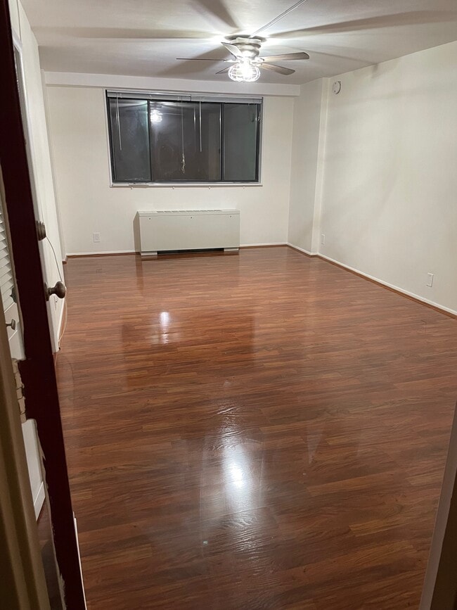 Photo - 1420 N St NW Unit 101