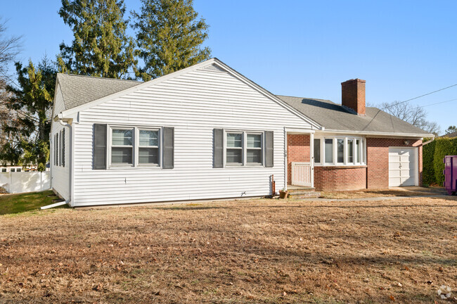 Building Photo - 30 Fenwood Rd Rental