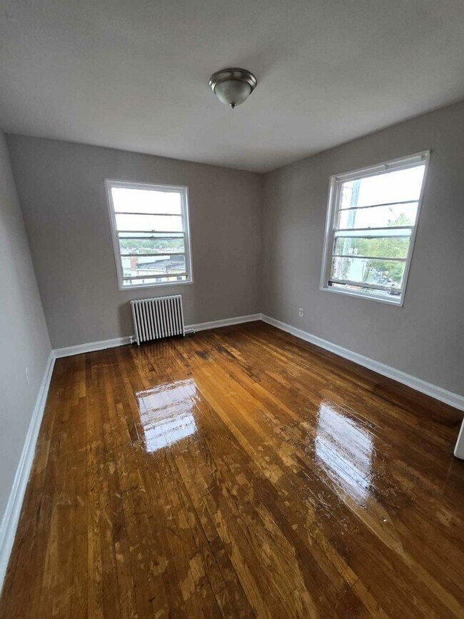 Photo - 140 KENILWORTH AVE NE