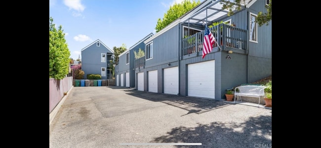 Photo - 680 Morro St Unidad A