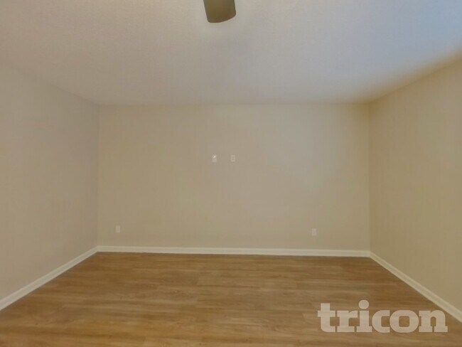 Photo - 237 Tea Olive Ave