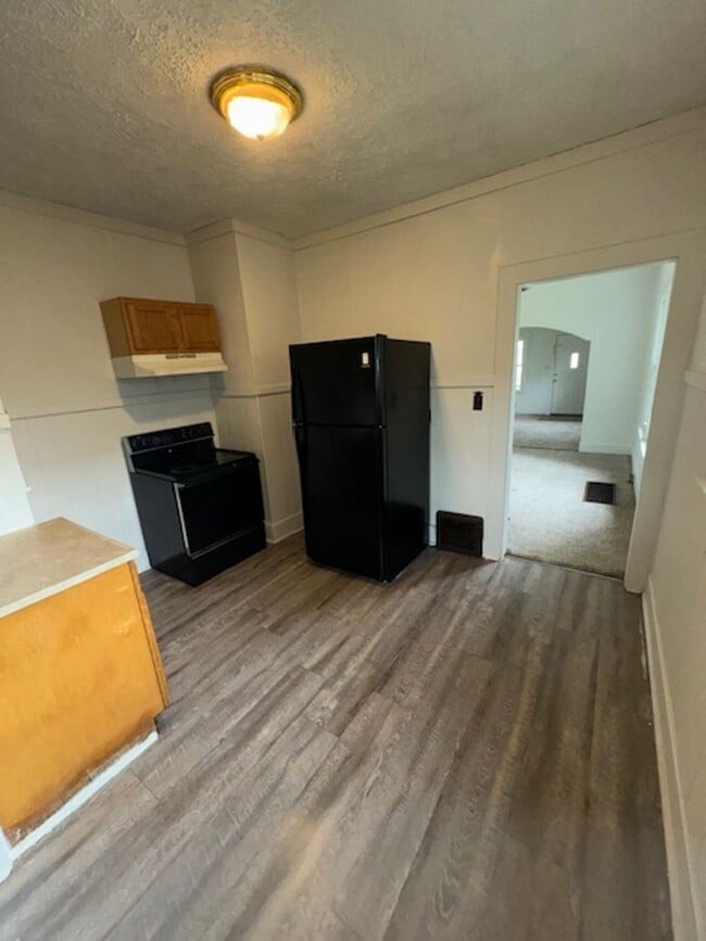 Photo - 1502 E Indiana St