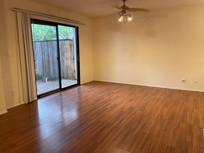 3401 Bermuda Ave