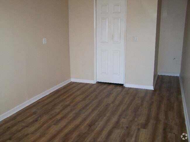 Building Photo - 1617 Vincent St Rental