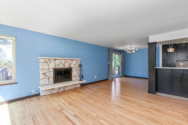126 NW 104th St