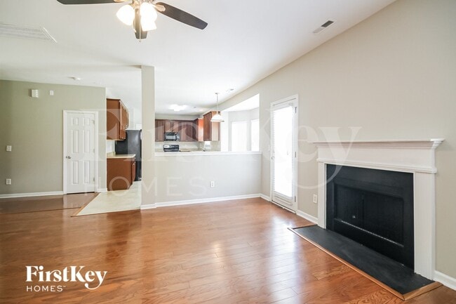 Photo - 9613 Rothman Ln