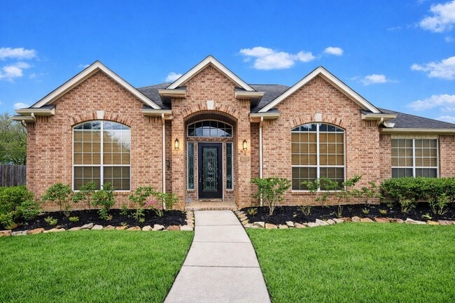 Photo - 16807 Laguna Springs Dr