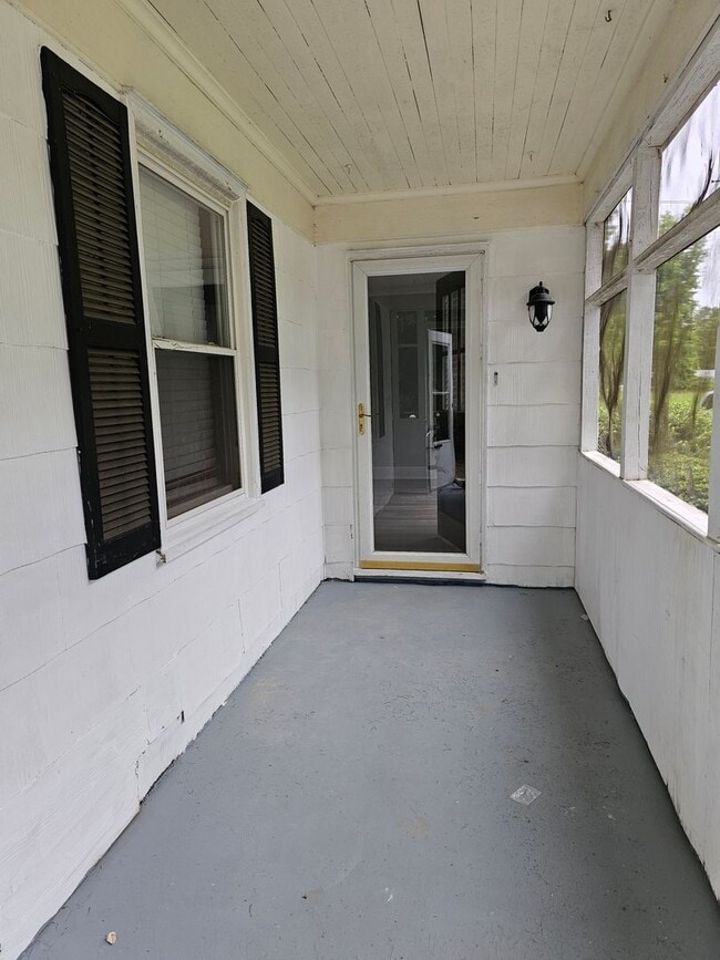 Photo - 468 Hillcrest Ave