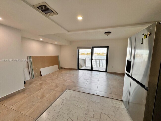 Photo - 401 NW 109th Ave