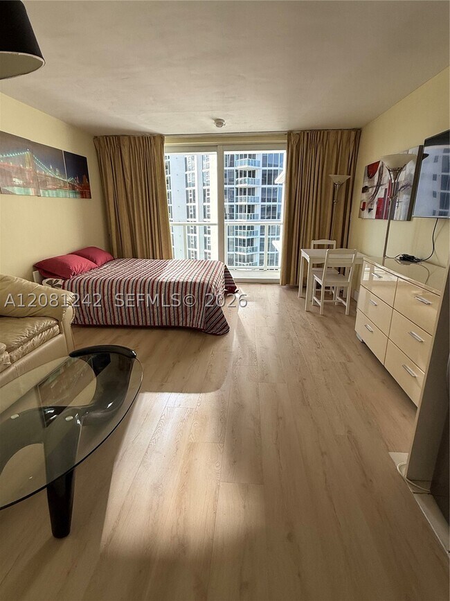 Photo - 19201 Collins Ave Unit 717