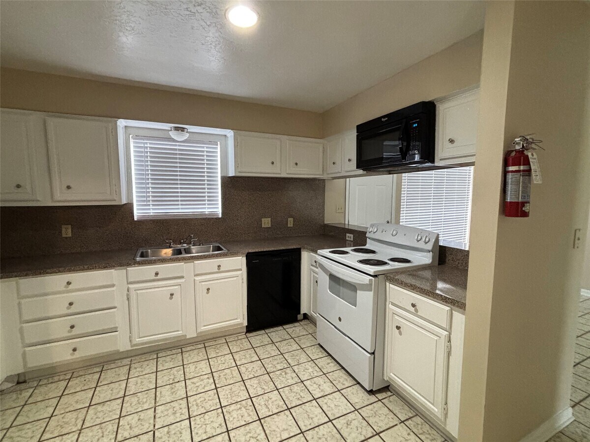 Photo - 3416 Avenue P