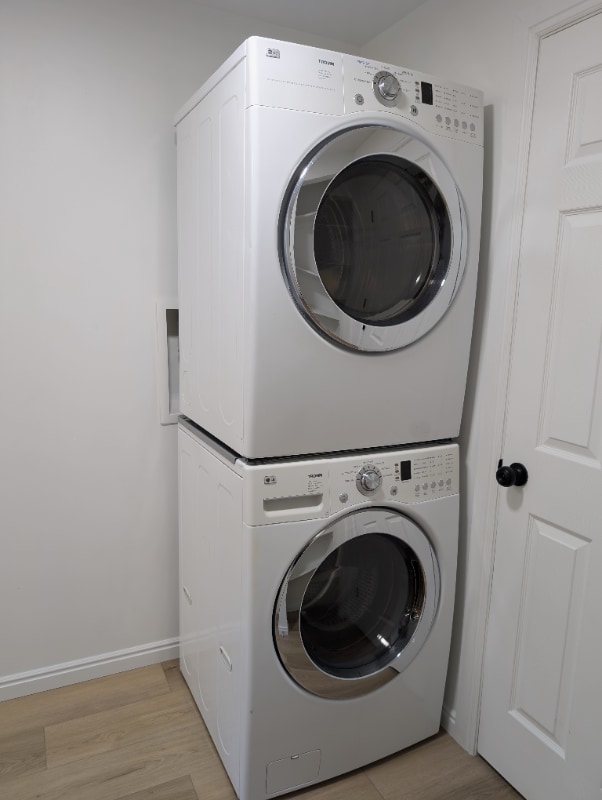 Photo - 194 W 1350 N