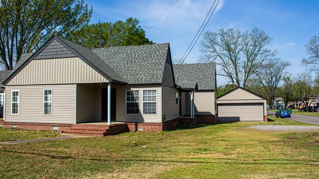 Duplex close to Tech! - Duplex close to Tech! House