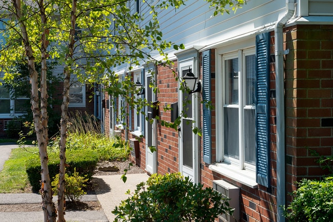 Photo - Stony Brook Commons Apartments