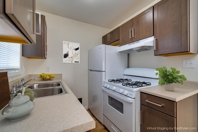Dean Place Apartments